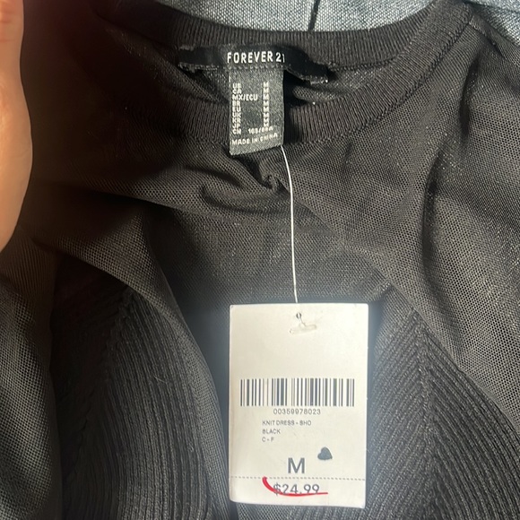 Sweater dress with mesh detail 🖤nwt - Picture 3 of 4